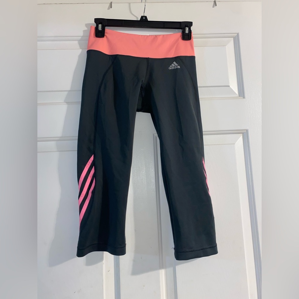 Medium Adidas Cropped Leggings